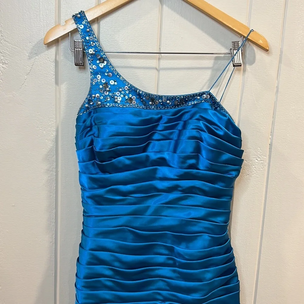 Adrianna Papell Sequin Dress Vivid Blue - Picture 4 of 8
